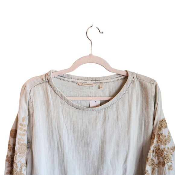 Soft Surroundings Shirt Large Pale Gray Charlotte Top Women's Embroidered NEW - Picture 3 of 13